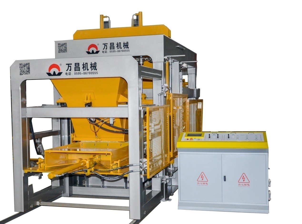 Automatic concrete block forming machine QT18-15
